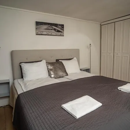 Central At Bertis 1 Nice & Cozy Apartment *